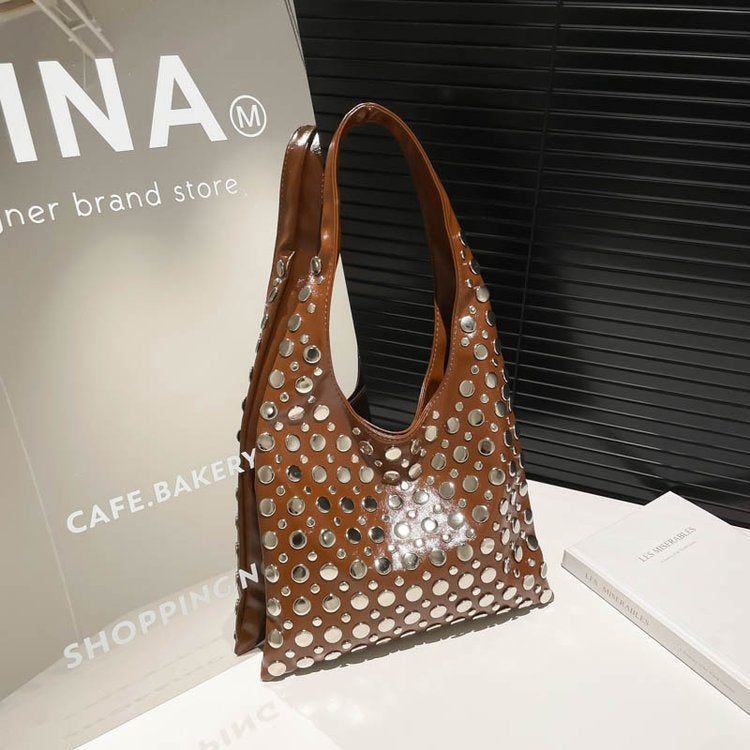 Retro Handbag For Women 2025 Summer New Casual Bucket Bag Niche Trendy Cool Polka Dot Rivet Single Shoulder Armpit Bag - Image 1