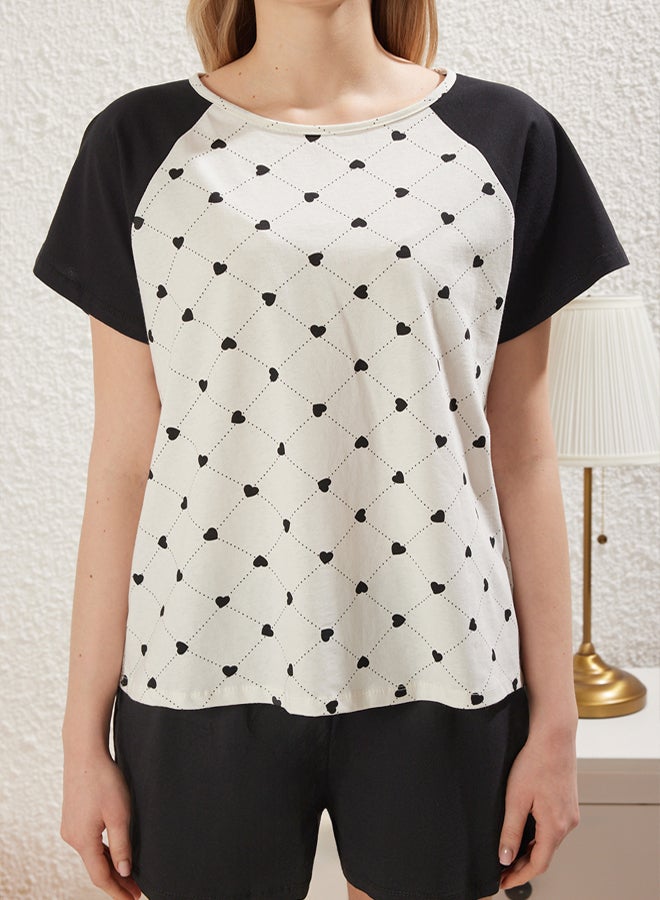 trendyol Hearted BlackEcru Cotton Pajamas Set  Raglan Sleeves & Shorts - Image 4