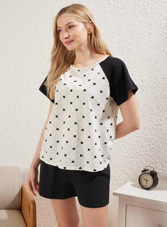 trendyol Hearted BlackEcru Cotton Pajamas Set  Raglan Sleeves & Shorts - Image 2