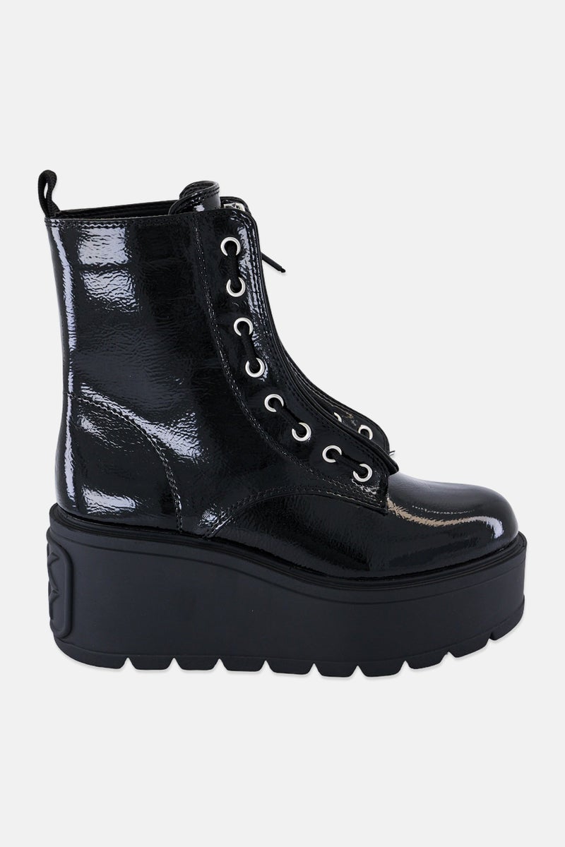 DKNY Women HARLI Zipper Up Close Toe Ankle Boots, Black - Image 4