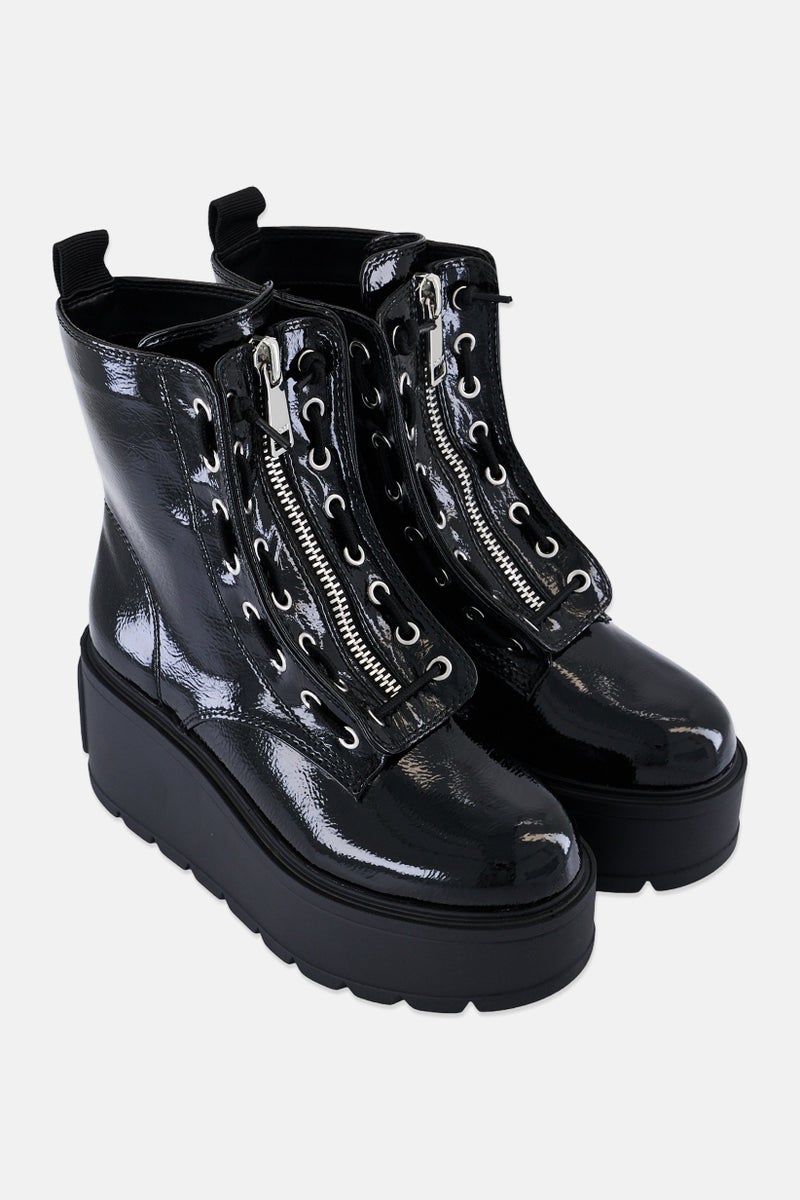 DKNY Women HARLI Zipper Up Close Toe Ankle Boots, Black - Image 3