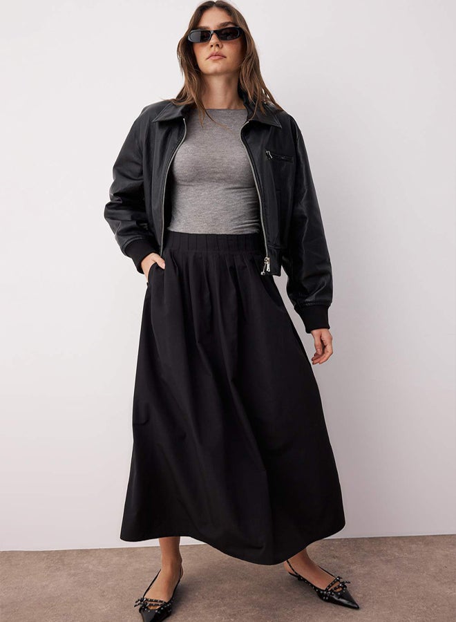 trendyol Black Unlined Plain Woven Hijab Skirt with Pleat Detail at the Waist - Image 1