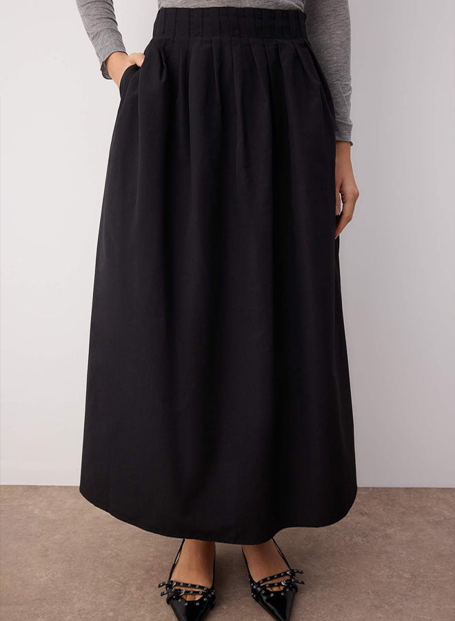trendyol Black Unlined Plain Woven Hijab Skirt with Pleat Detail at the Waist - Image 3
