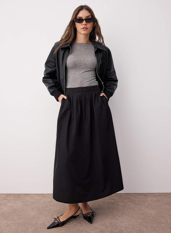 trendyol Black Unlined Plain Woven Hijab Skirt with Pleat Detail at the Waist - Image 2