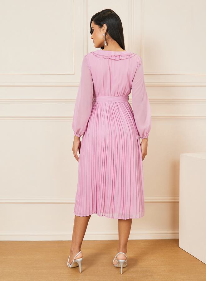 ستايلي فستان ميدي بنمط لف وتفاصيل كشكش - Image 4