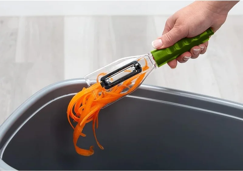 Piev Practical Vegetable Fruit Peeler Green