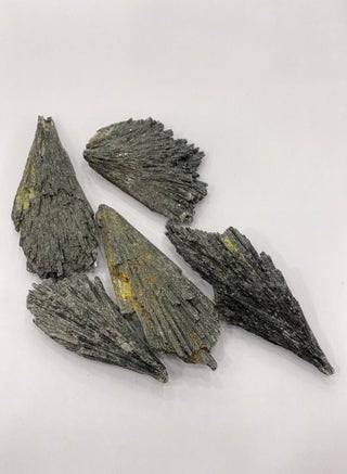 NATURAL BLACK KYANITE ROUGH STONE PER PIECE - pzsku/ZEA2BD4BA0B382D4BF066Z/45/_/1690615980/98840ea7-2ada-47a0-b8e3-e6381d622f96