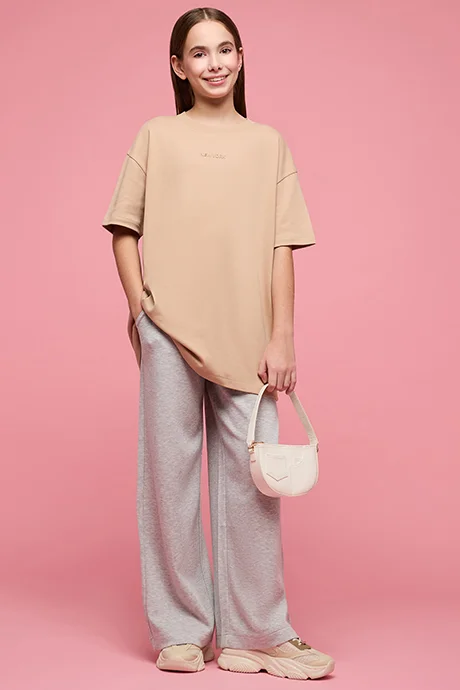 أر أند بي Print Detail Oversized T-Shirt with Crew Neck and Short Sleeves