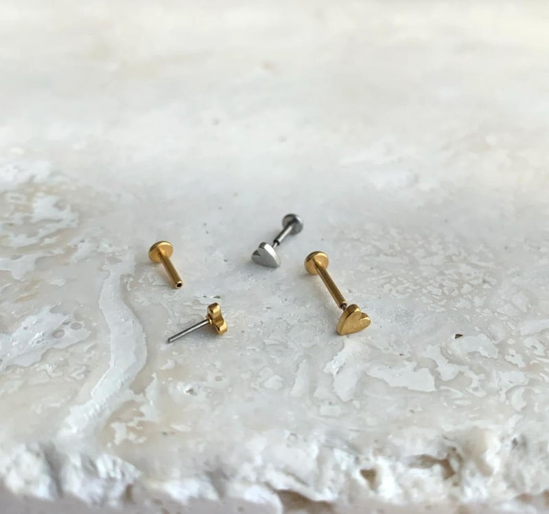 NONTAI Tiny Heart Stud Earrings Silver, Titanium Nose Stud Flat Back Earrings 16G, Threadless Cartilage Tragus Piercing Jewelry Conch Helix Stud - Image 2