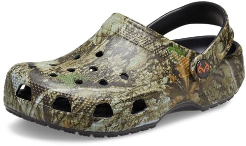 Crocs Unisex-Child Classic Realtree Clog, Multi APX, 7 Toddler - Image 1