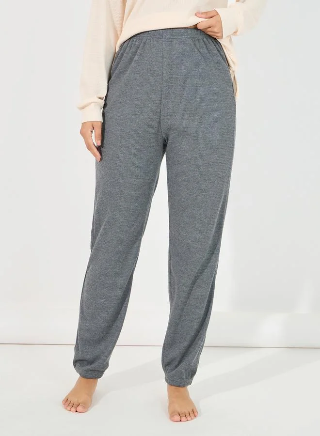 Styli Waffle Knit Heart Print Top & Cuffed Pyjama Set