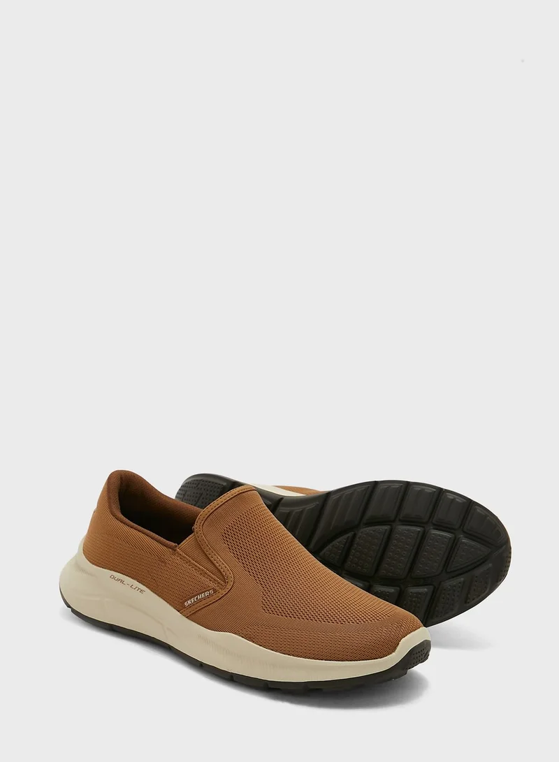 SKECHERS Equalizer 5.0