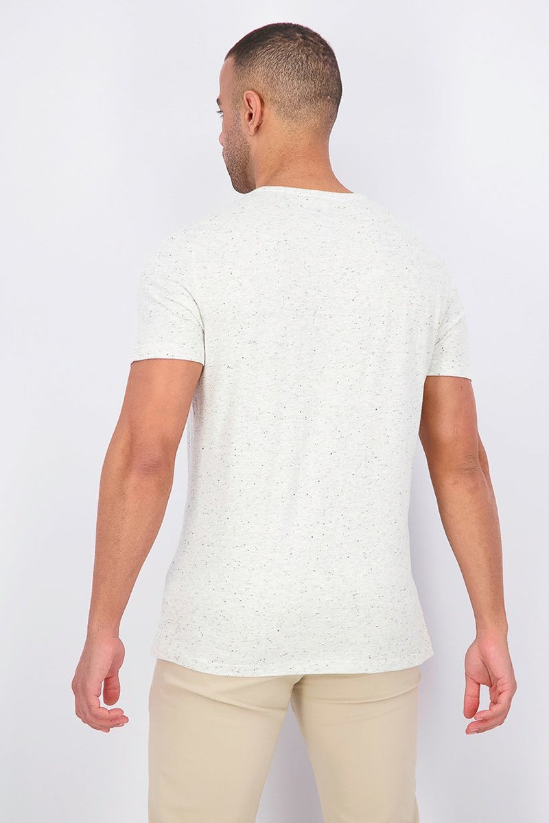 DIFUZED Men Three Vault Boys T-shirt, Light Grey - Image 4