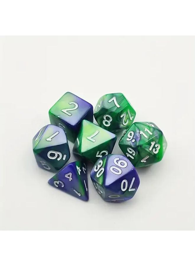 مجموعة النرد الأكريليكي الأخضر والبنفسجي 7 قطع خفيفة الوزن لألعاب الحفلات - Image 1