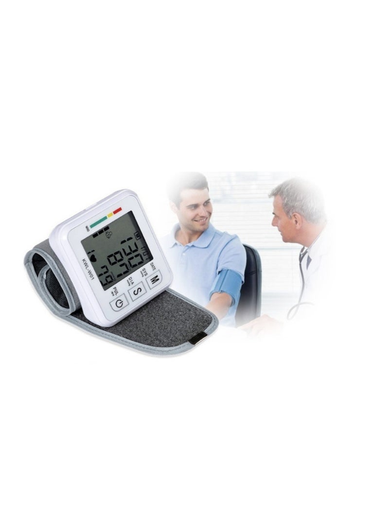 ELTRAZONE جهاز قياس ضغط الدم – شاشة رقمية وذاكرة 99 قراءة - Image 3