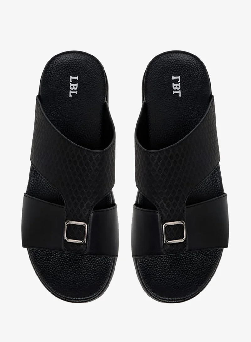 ال بي ال من شو اكسبرس صنادل رجالي انزلاقية بنقوش وتفاصيل معدنية