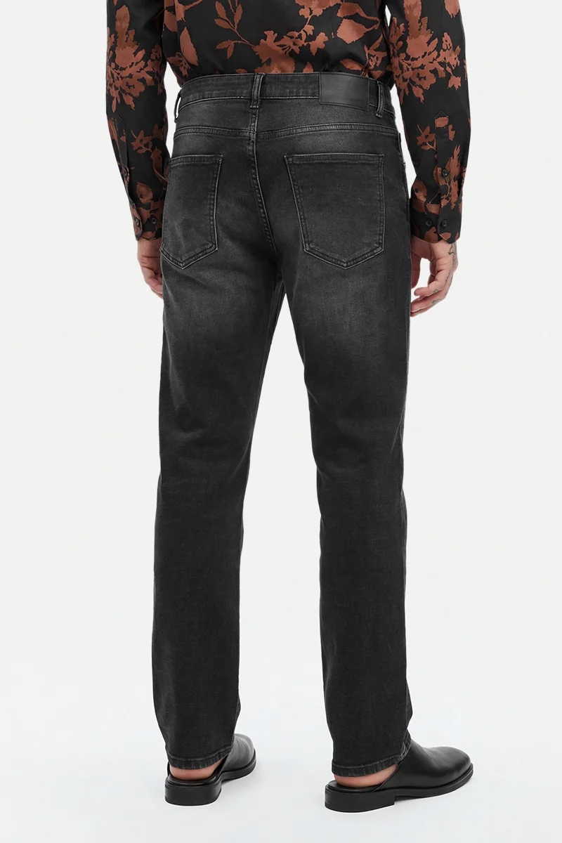SNITCH Dark Blue Solid Straight Fit Casual Jeans