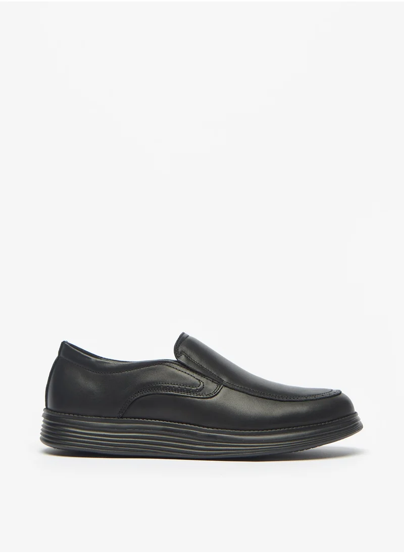 لو كونفورت Mens Solid Slip On Leather Loafers