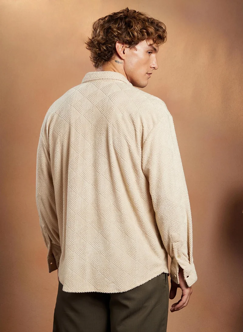 Campus Sutra Campus Sutra Men's Ecru Beige Axisline Utility-Relaxed Shirt For Casual Wear | Spread Collar | Long Cuffed Sleeves | Button Closure | Shirt Crafted With Comfort Fit For Everyday Wear
