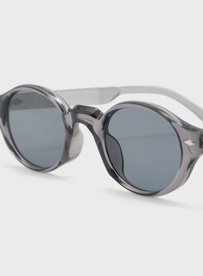 Seventy Five Retro Round Sunglasses