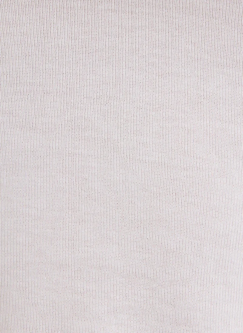 مافي تيشيرت أبيض أساسي