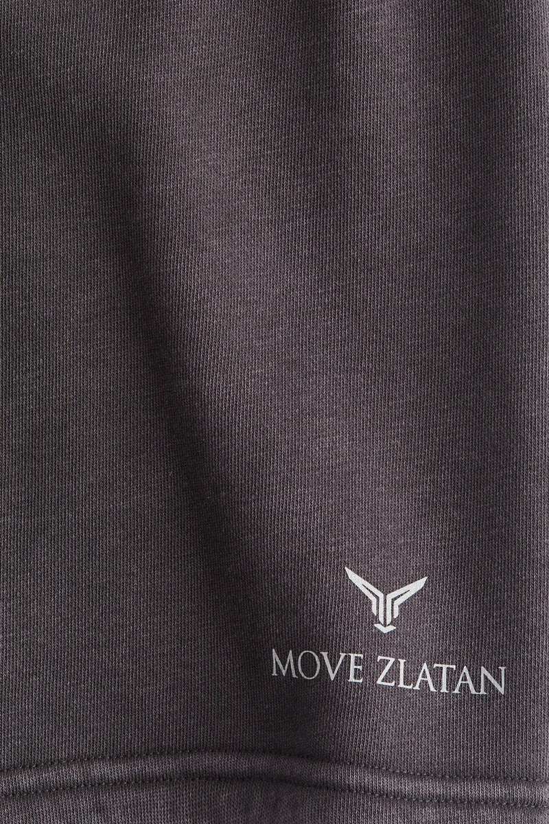 اتش اند ام شورت رياضي