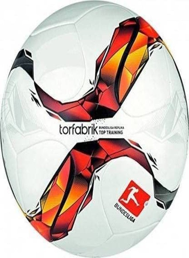 WIKIGO Set of Bundesliga & Madrid Football with Air Pump - Image 3