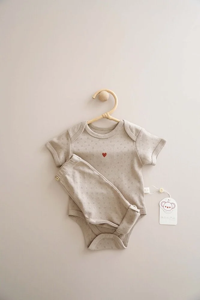 اوهلالا كوالا Heart Embroidered Baby Bodysuit - Tights Set