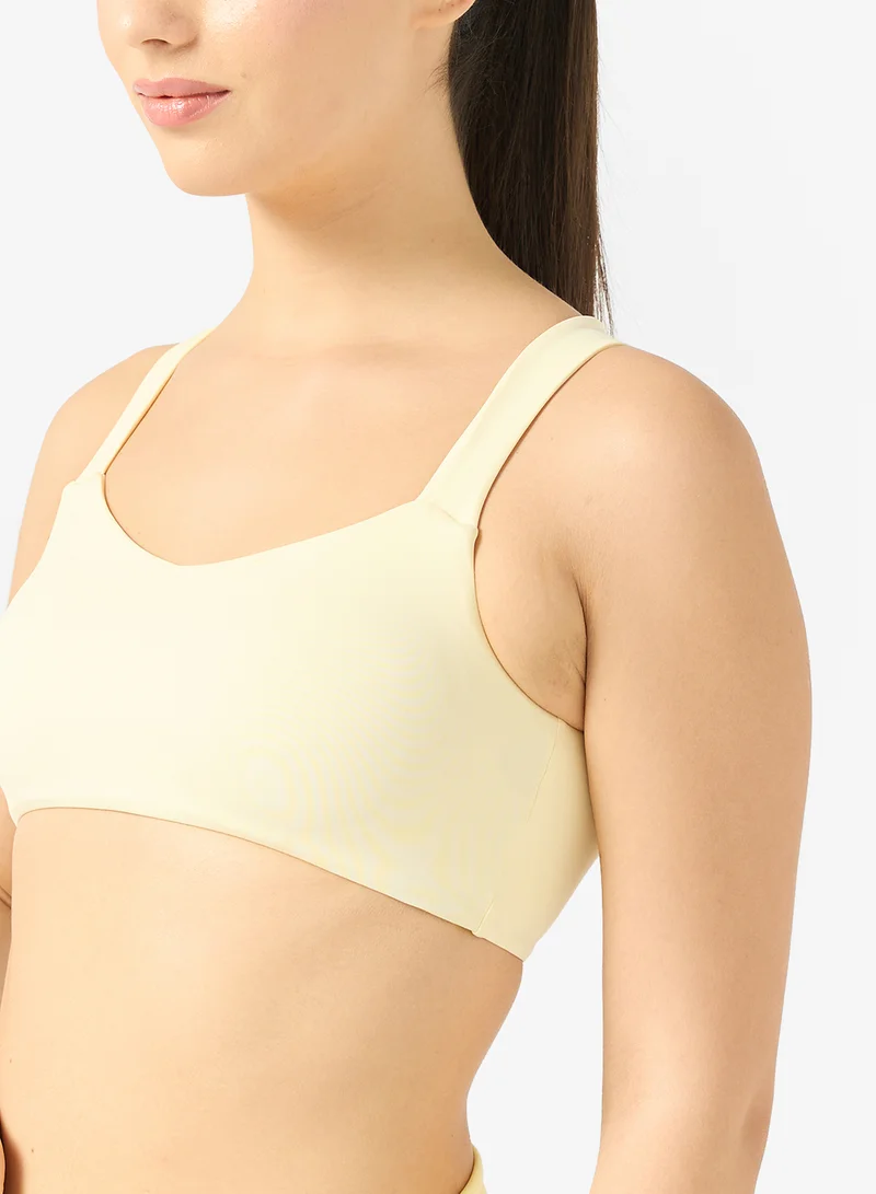 FRWD  Seamless Sports Bra with Back Cutout for Women | Best Price UAE