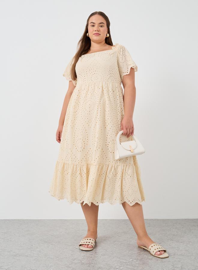Styli Plus Size Schiffli Half Sleeves A-Line Midi Dress - Image 1