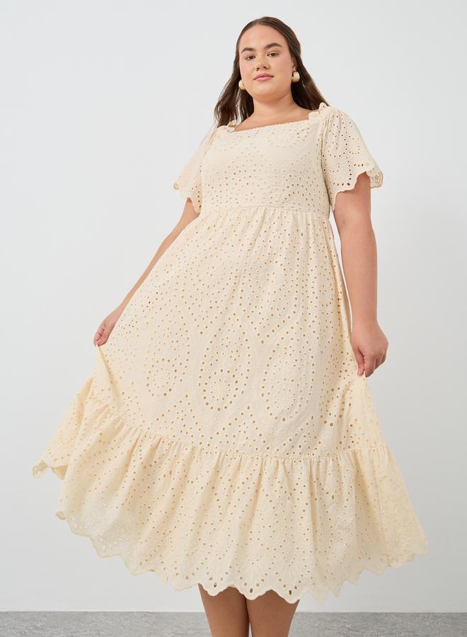 Styli Plus Size Schiffli Half Sleeves A-Line Midi Dress - Image 3