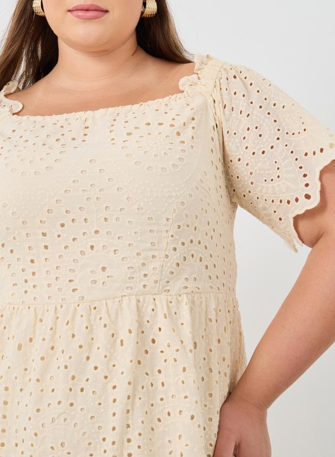 Styli Plus Size Schiffli Half Sleeves A-Line Midi Dress - Image 4