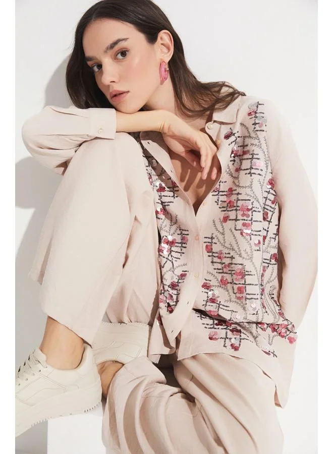 JUNE June Women Exclusive Boyfriend/Wide Fit Viscose Blend Embroidered Detailed Shirt Beige
