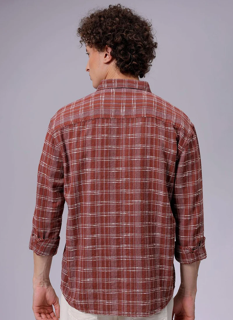 ذا انديان كراج كو Men Relaxed Fit Checkered Full Sleeves Cutaway Collar Double Flap Pocket Resort Wear Shirt