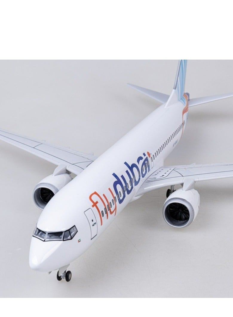 طائرة بوينغ 737 تابعة لشركة فلاي دبي، حجم كبير 42 سم - Image 3