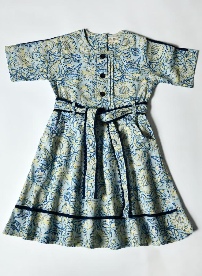 بيلا مودا فستان بحزام بنقش الزهور - Image 2