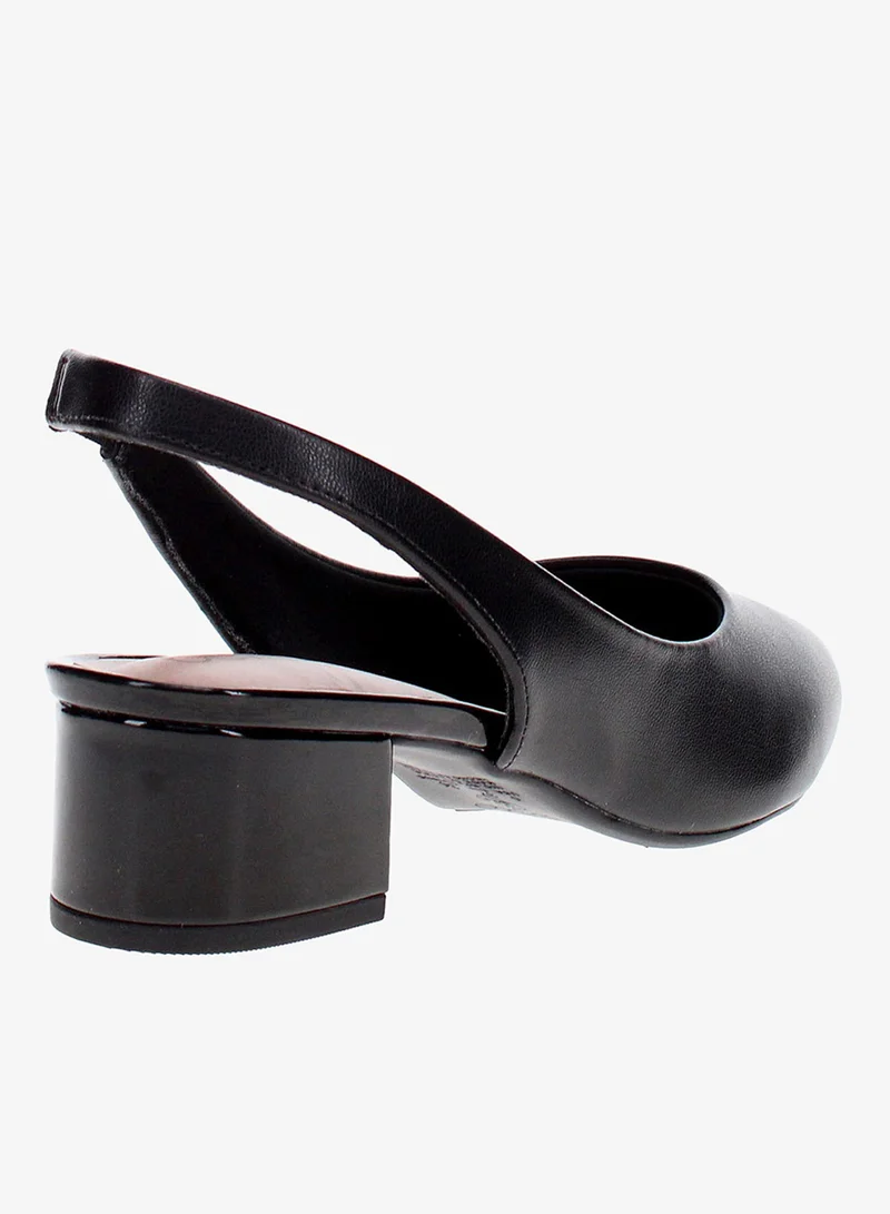 Beira Rio Black Low Heel Sandals for Women – Stylish & Comfortable Everyday Footwear for Women | Best Price UAE