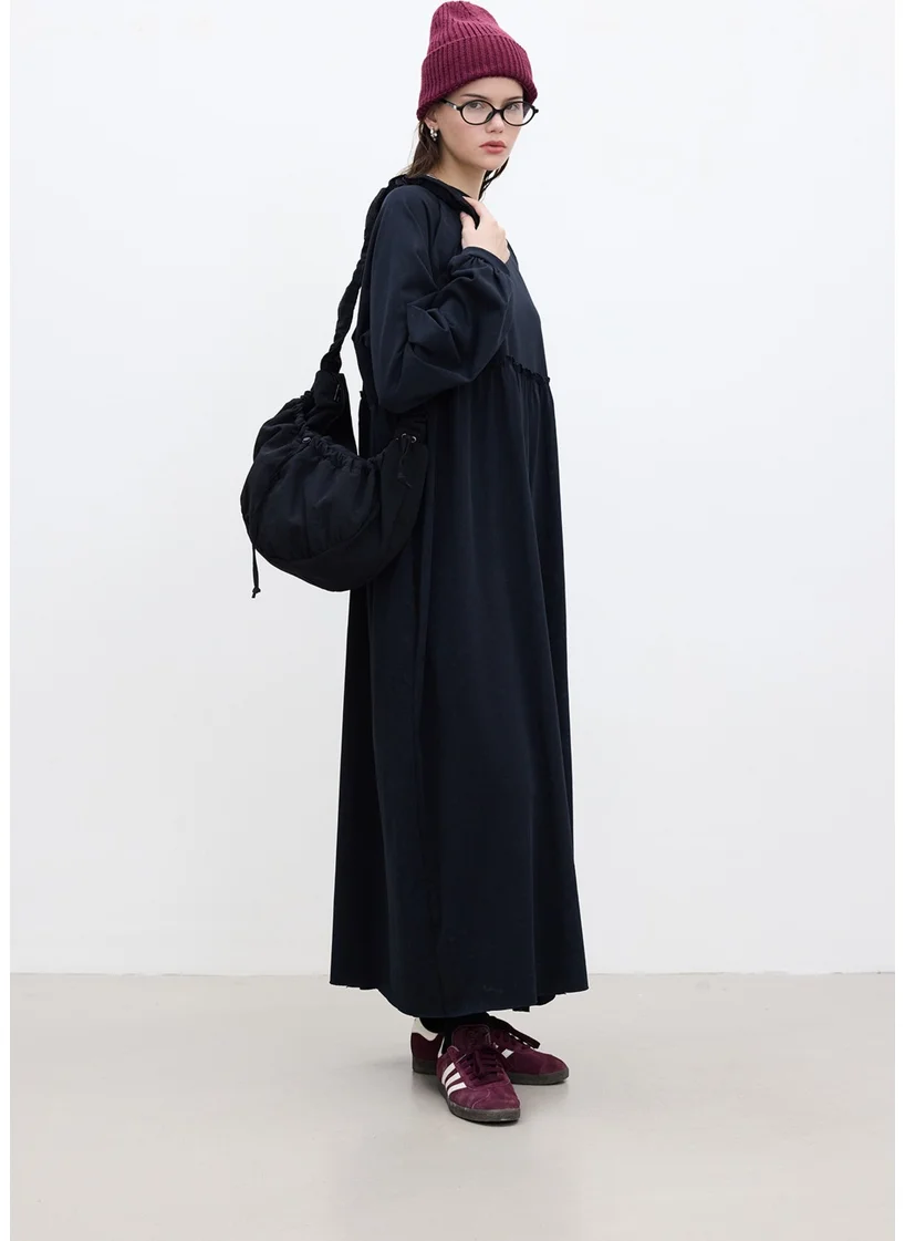 مانوكا Oversized Gathered Dress Black