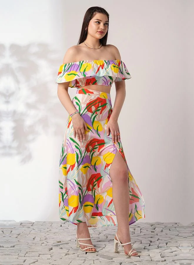 جلو باص طقم بلوزة قصيرة مطبعة بالزهور مع تنورة ماكسي