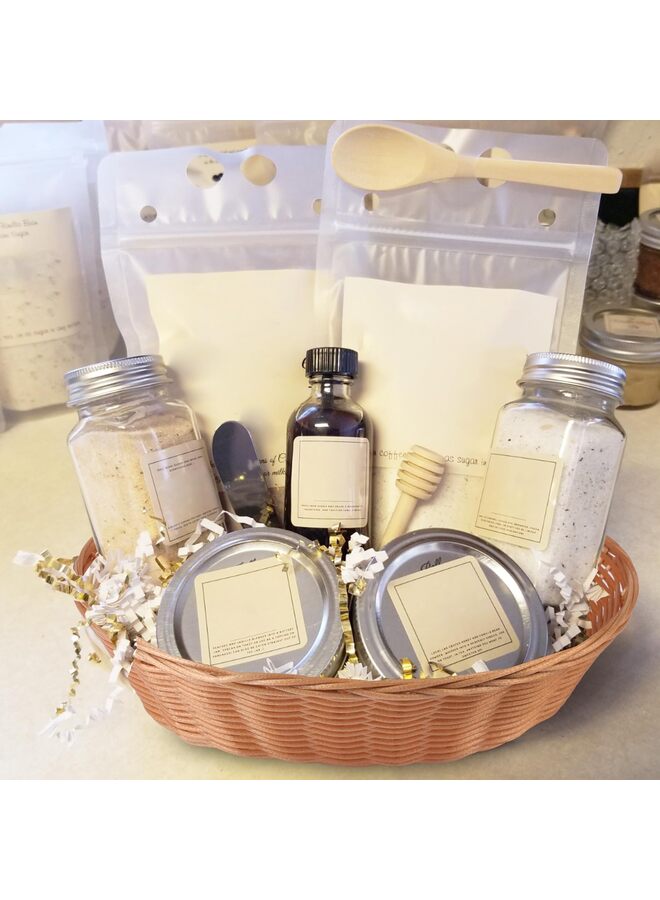 LAMAY 12 Pack Oval Wicker Basket, 11 x 6 x 2.6 Inch Poly Wicker Bread Baskets, Medium Size Gift Baskets for Kitchen, Christmas Gifts, Centerpiece Display, Storing Bread, Fruits, Vegetables - Image 5