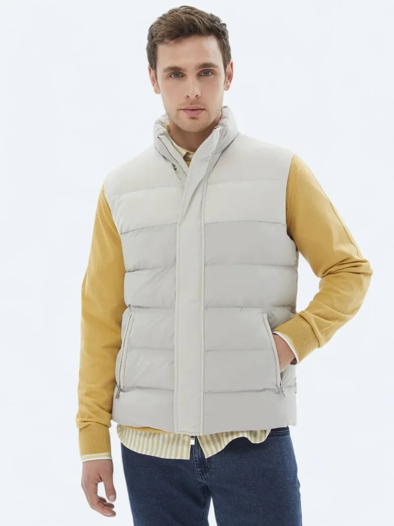 كيب سترة منفوخة بيج عادية بياقة عالية