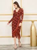 ستايلي rust with black floral print