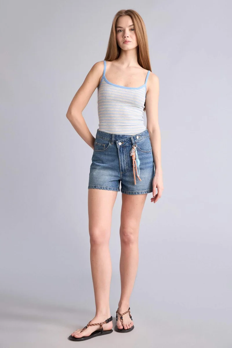 ديفاكتو Slim Fit Camisole U Collar Tank Top