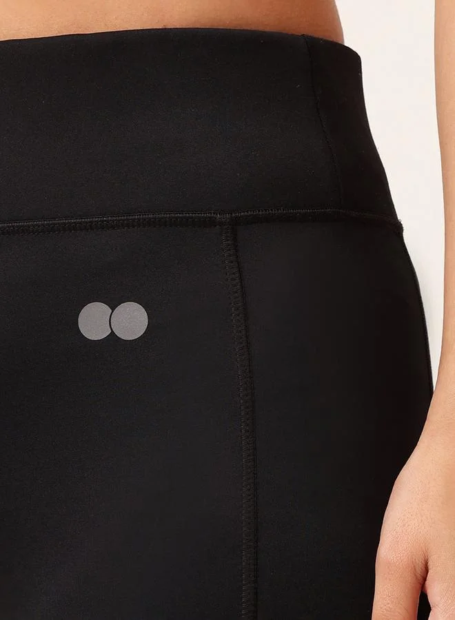كلوفيا Black High Waist Tights with 3 Pockets and Loops