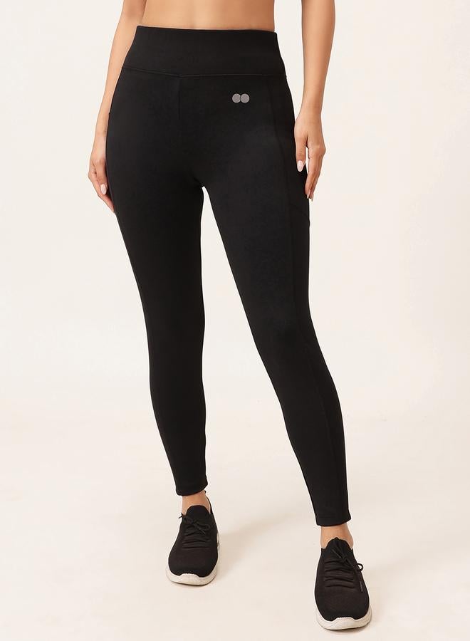 Clovia Black High Waist Tights with 3 Pockets and Loops - Image 4