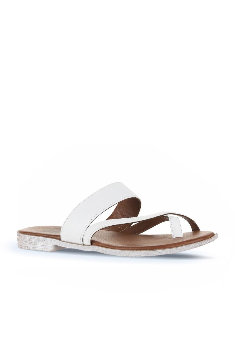 Bueno Slim Fit Flip Flop - Image 2