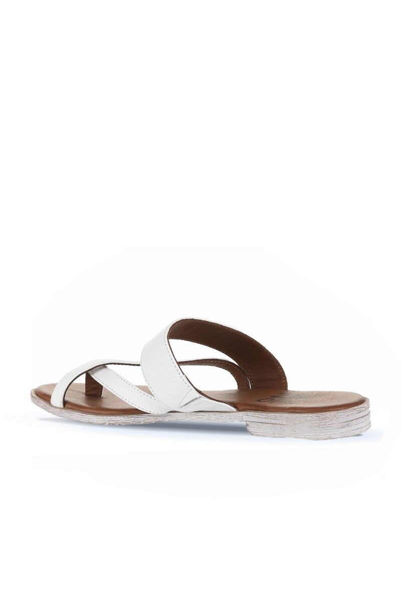 Bueno Slim Fit Flip Flop - Image 4