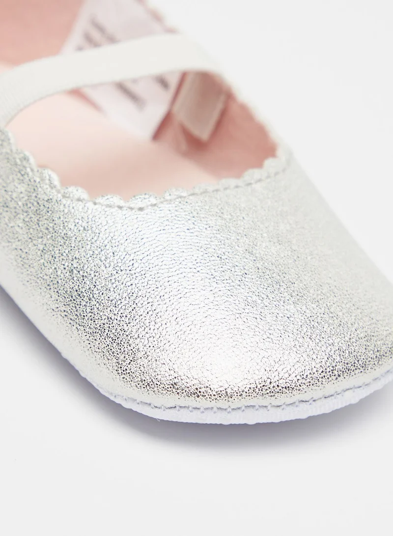 shoexpress Kids Slip Ons Ballerinas
