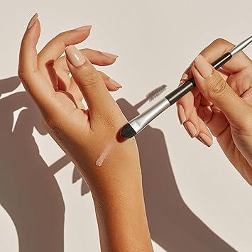 Chella Dual Blending Foundation Makeup Brush with Eyebrow Spoolie - Image 3