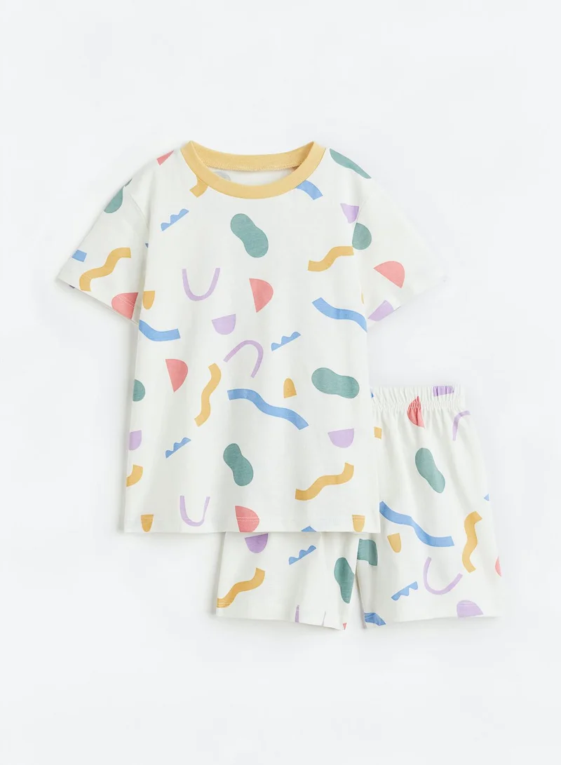 اتش اند ام Kids Graphic Print T-Shirt & Shorts Set